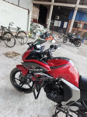 ইয়ামাহা ফেজার ভি২ ২০১৯ রেড