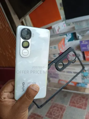 Vivo Y400 Pro ১২৮ জিবি হোয়াইট
