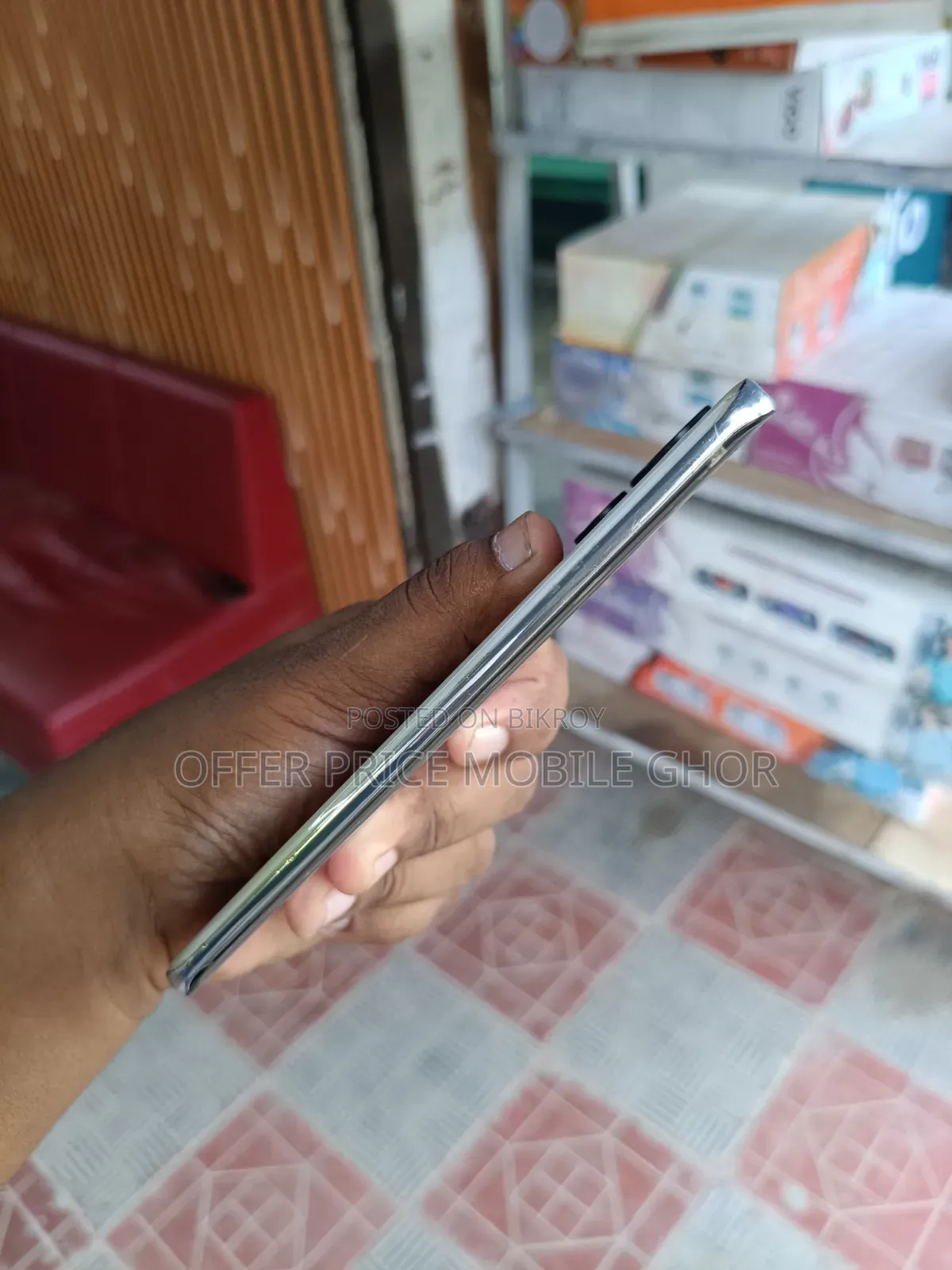Vivo Y400 Pro ১২৮ জিবি হোয়াইট