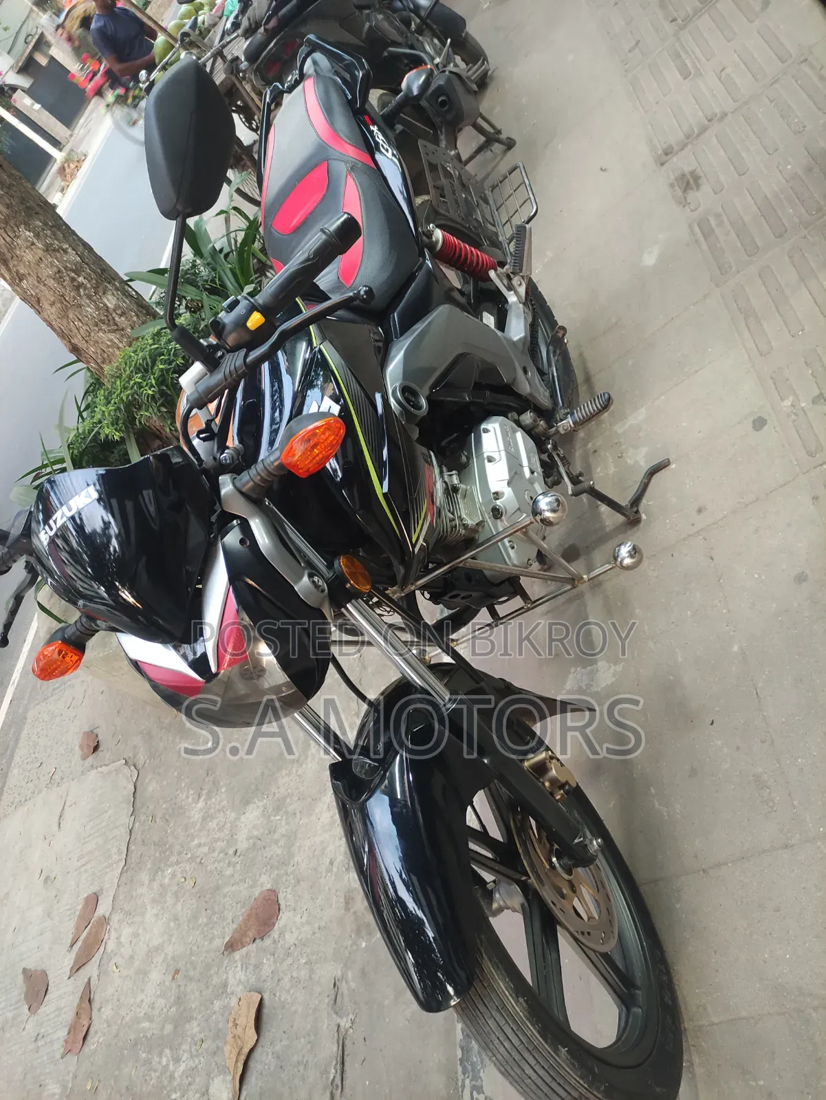 Suzuki GSX 125 2023 Black