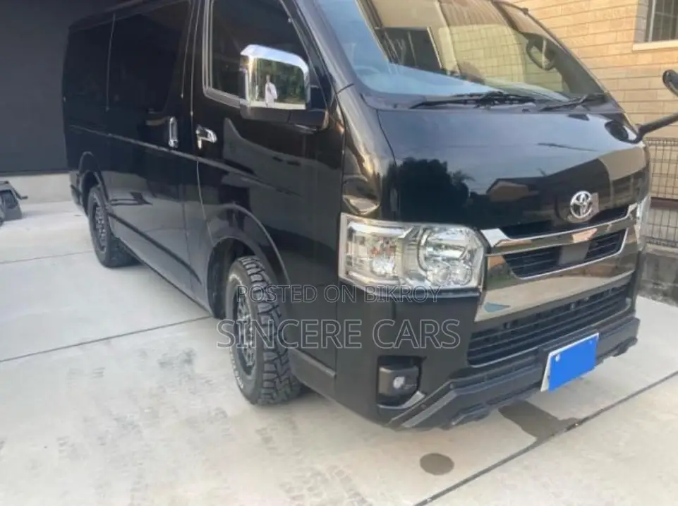 Toyota HiAce 2023 Black