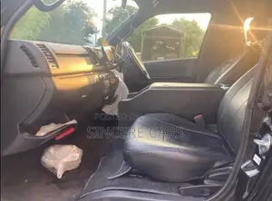 Toyota HiAce 2023 Black