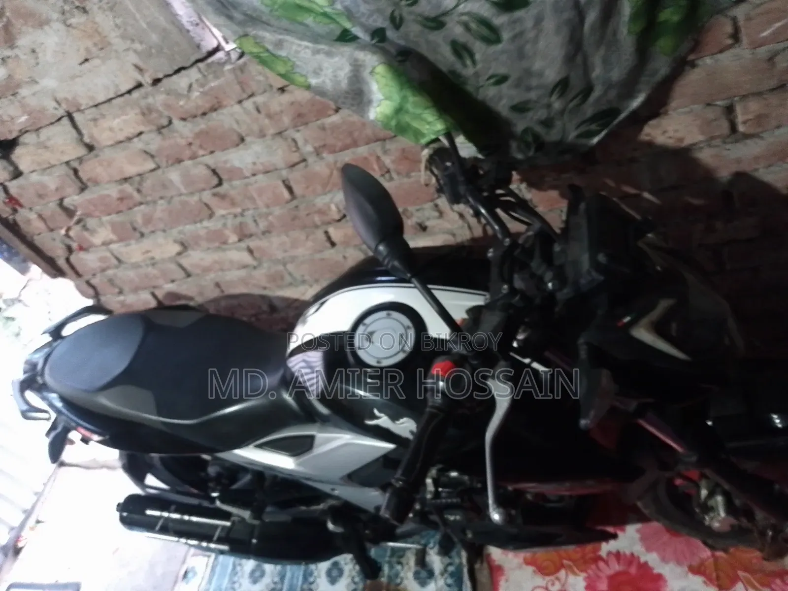 TVS Apache 160 4V 2023 Black