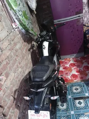 TVS Apache 160 4V 2023 Black