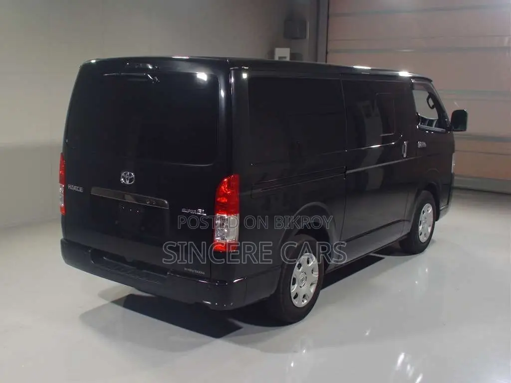 Toyota HiAce 2023 Black