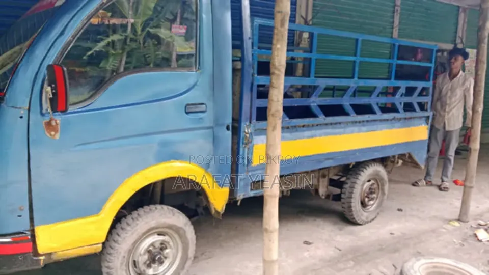 Tata pickup 2010