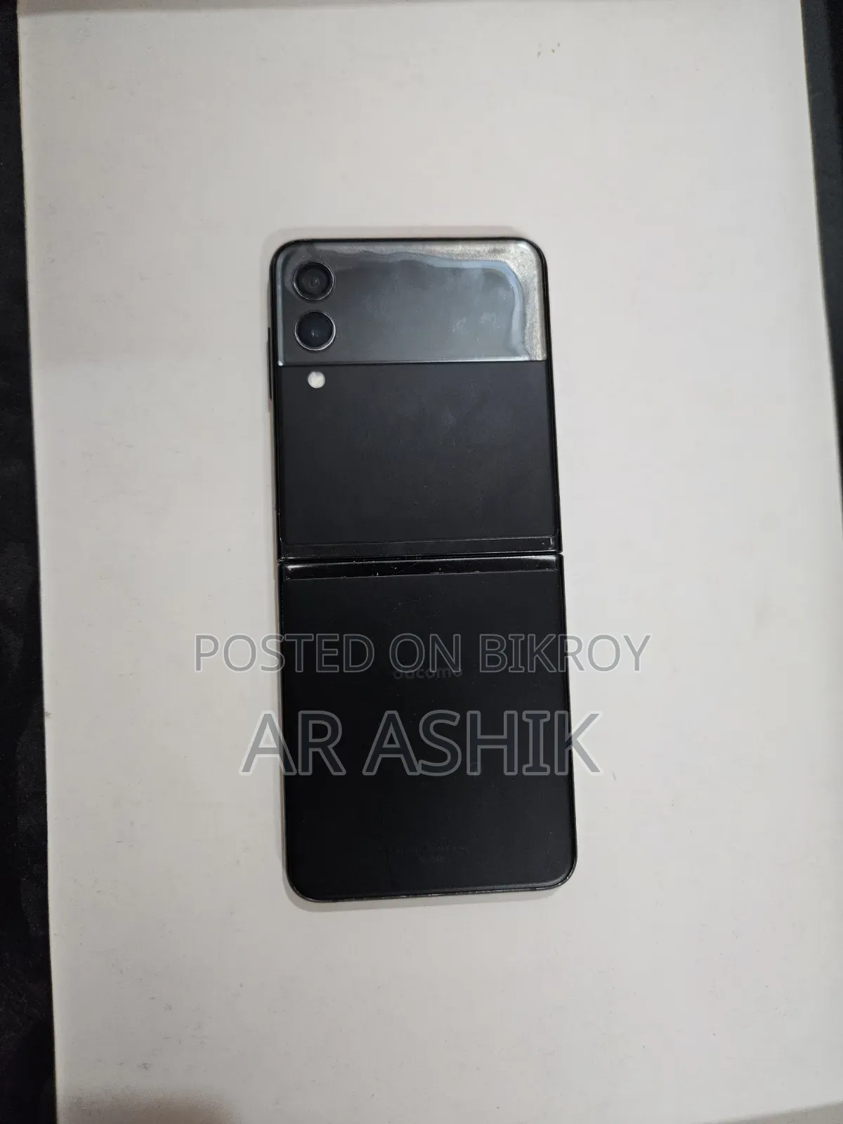 স্যামসাং গ্যালাক্সি জেড ফ্লিপ৩ ৫জি ১২৮ জিবি ব্ল্যাক