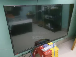 Walton Smart TV 43