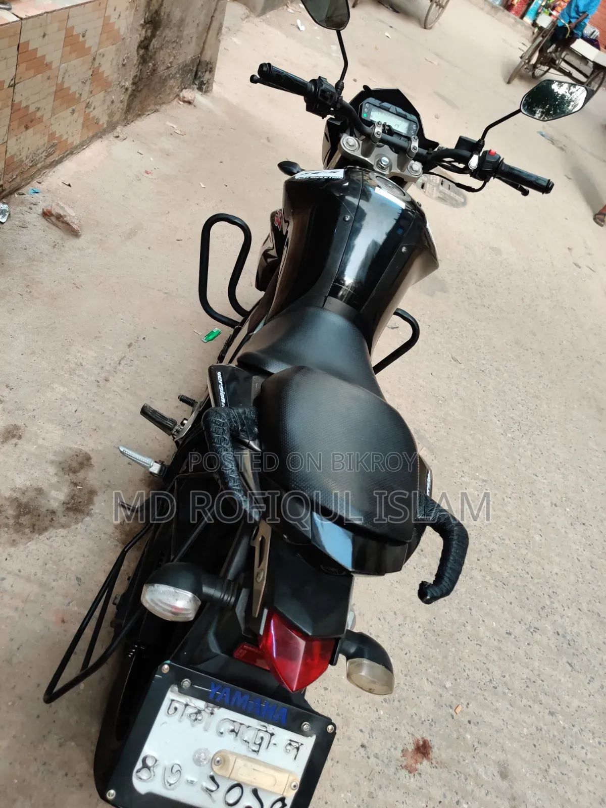 ইয়ামাহা এফজেডএস ভি২ ২০১৮ ব্ল্যাক