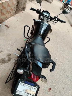 ইয়ামাহা এফজেডএস ভি২ ২০১৮ ব্ল্যাক