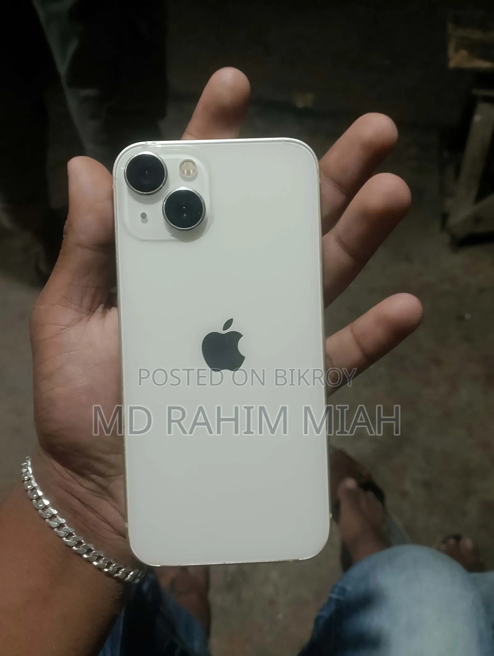 অ্যাপল আইফোন ১৩ ১২৮ জিবি হোয়াইট