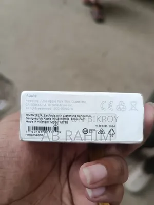 ইয়ার পডস লাইটনিং কানেক্টর