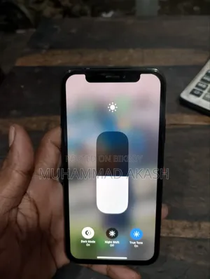 অ্যাপল আইফোন এক্সএস ৬৪ জিবি ব্ল্যাক