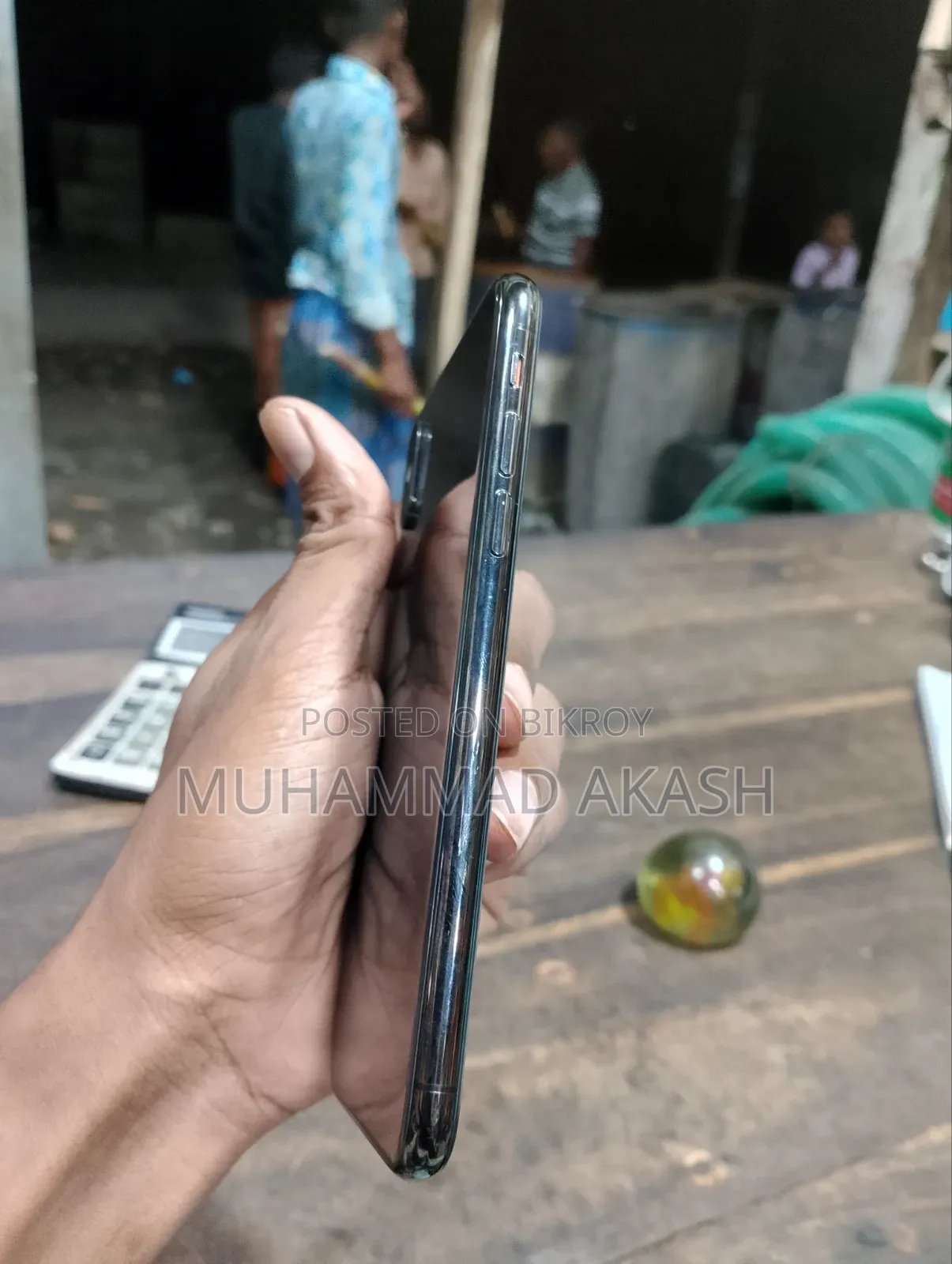 অ্যাপল আইফোন এক্সএস ৬৪ জিবি ব্ল্যাক