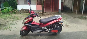 মোটরসাইকেল ২০২১ রেড