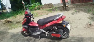মোটরসাইকেল ২০২১ রেড