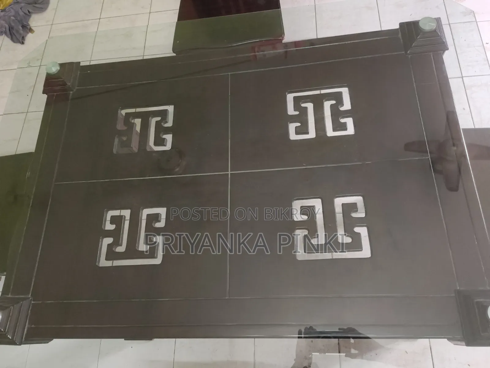 Dining Table for Sell