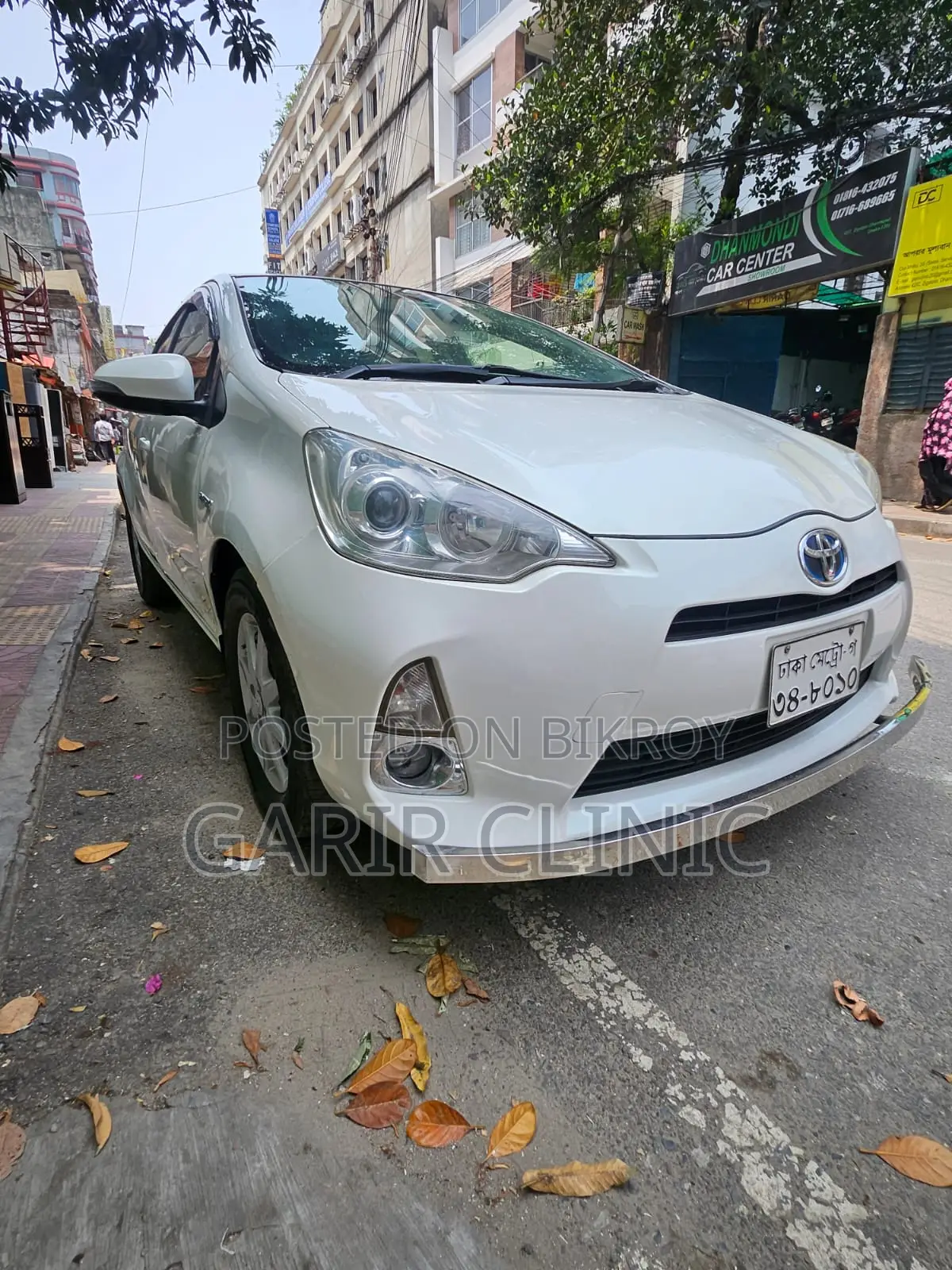 টয়োটা আকুয়া ২০১৩ পার্ল