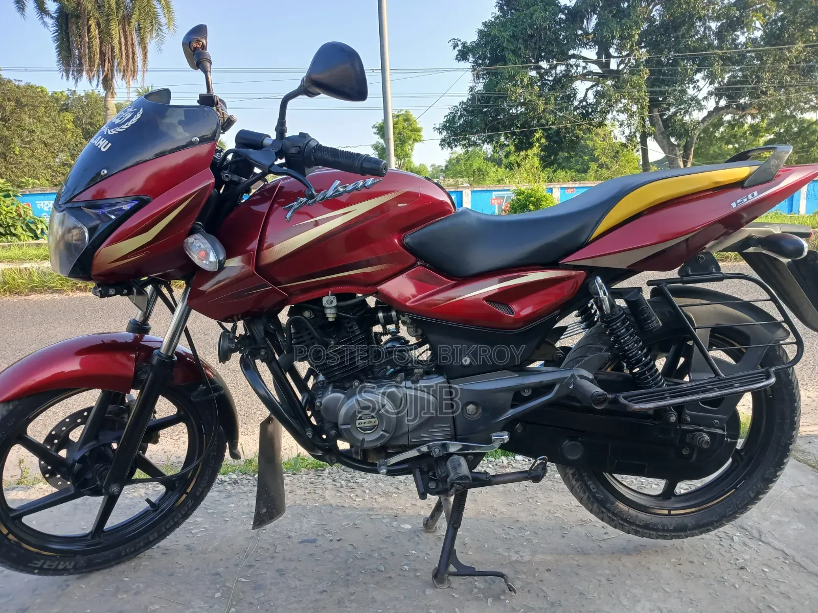 বাজাজ পালসার ১৫০ ২০১৮ রেড