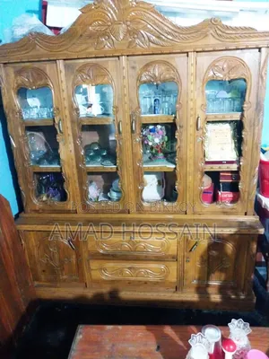 একটি ক্যাবিনেট বিক্রি হবে