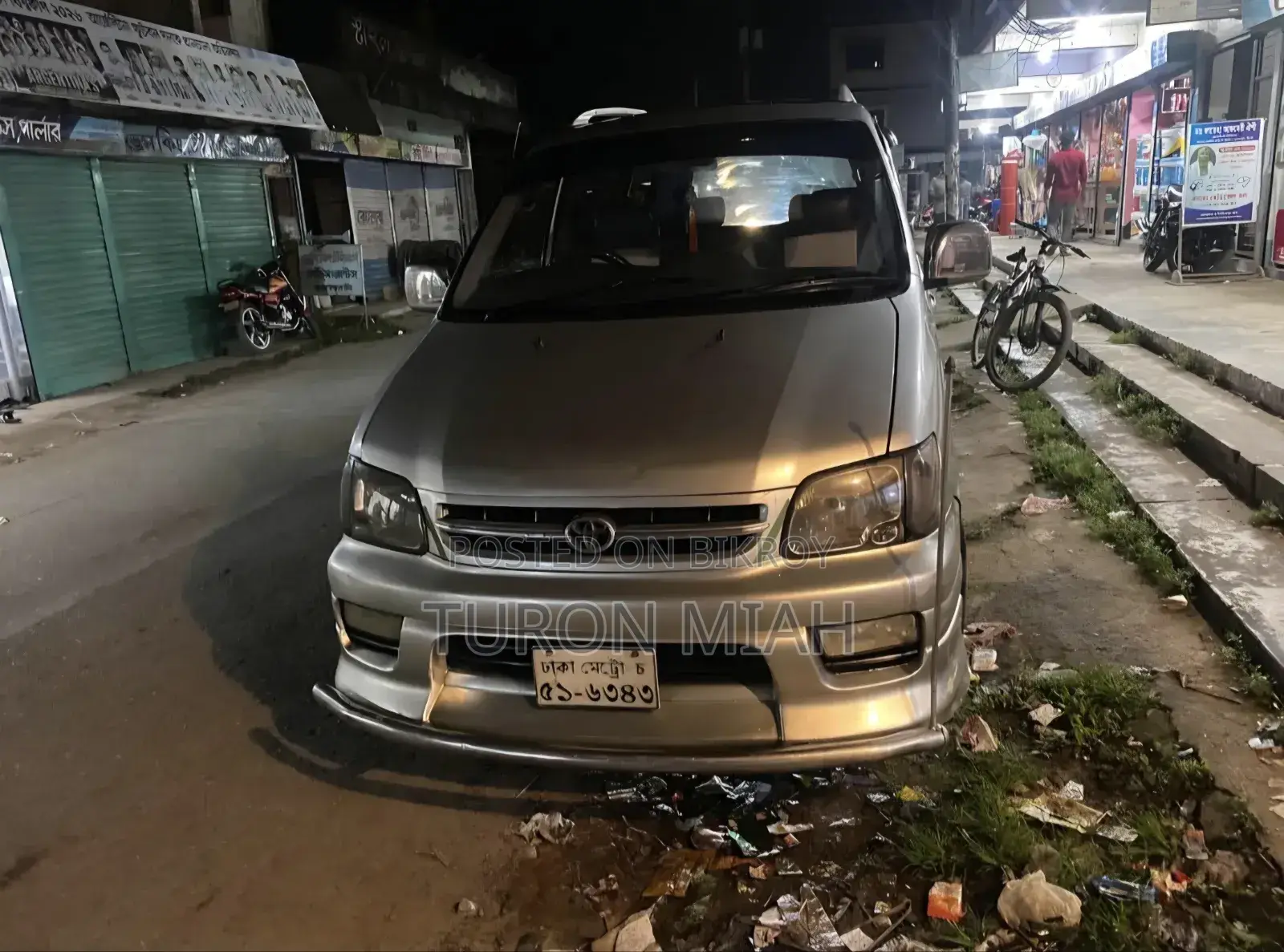 Toyota Noah 2.0 Four Wheel Drive (8 Seater) 2002 Silver