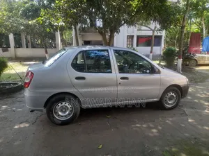 Tata Indigo 2016 Silver