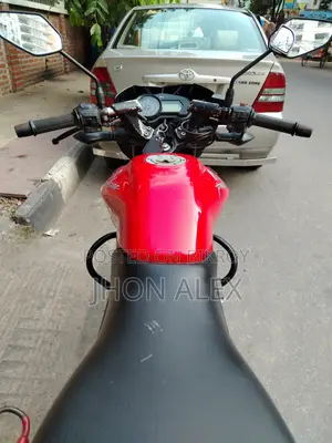 বাজাজ পালসার ১৩৫ এলএস ২০১১ লাল
