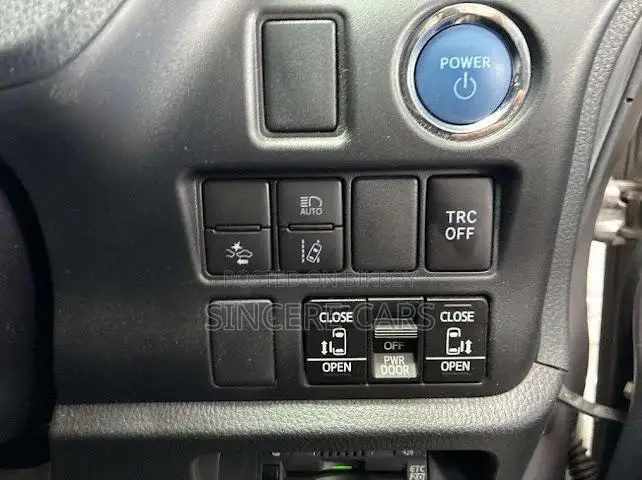 Toyota Noah 2021 Brown