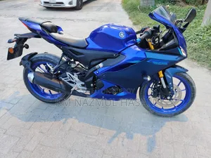 Yamaha R1 2024 Blue