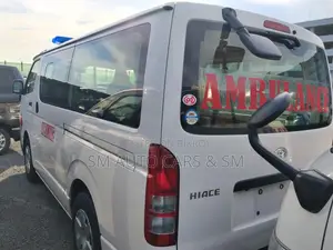 Toyota HiAce 2021 White