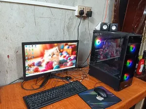 Desktop Computer Gigabyte 8GB AMD Ryzen 5 SSD 128GB