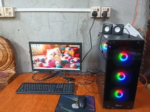 Desktop Computer Gigabyte 8GB AMD Ryzen 5 SSD 128GB