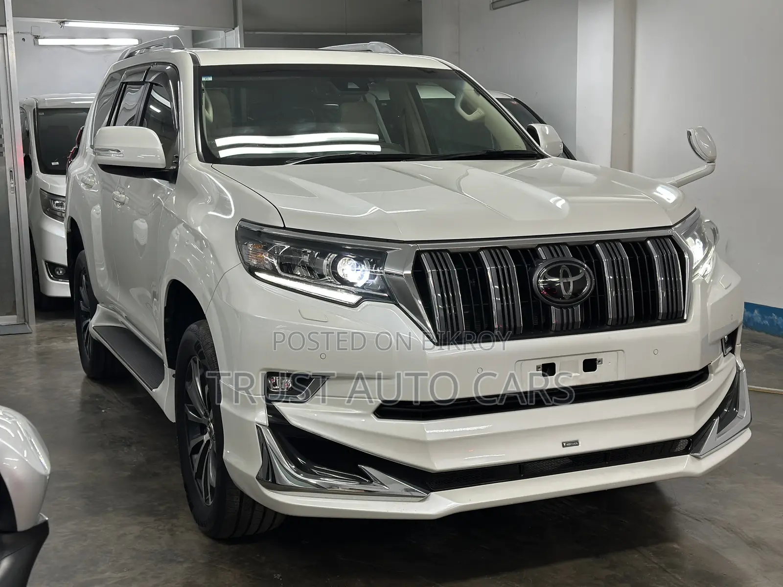 টয়োটা ল্যান্ড ক্রুজার প্রাডো ২০২১ পার্ল