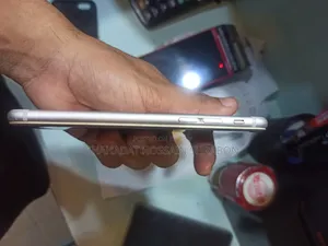 Apple iPhone 6s 64 GB Gray