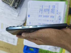 ভিভো ওয়াই৩১ ৫জি ১২৮ জিবি ব্ল্যাক