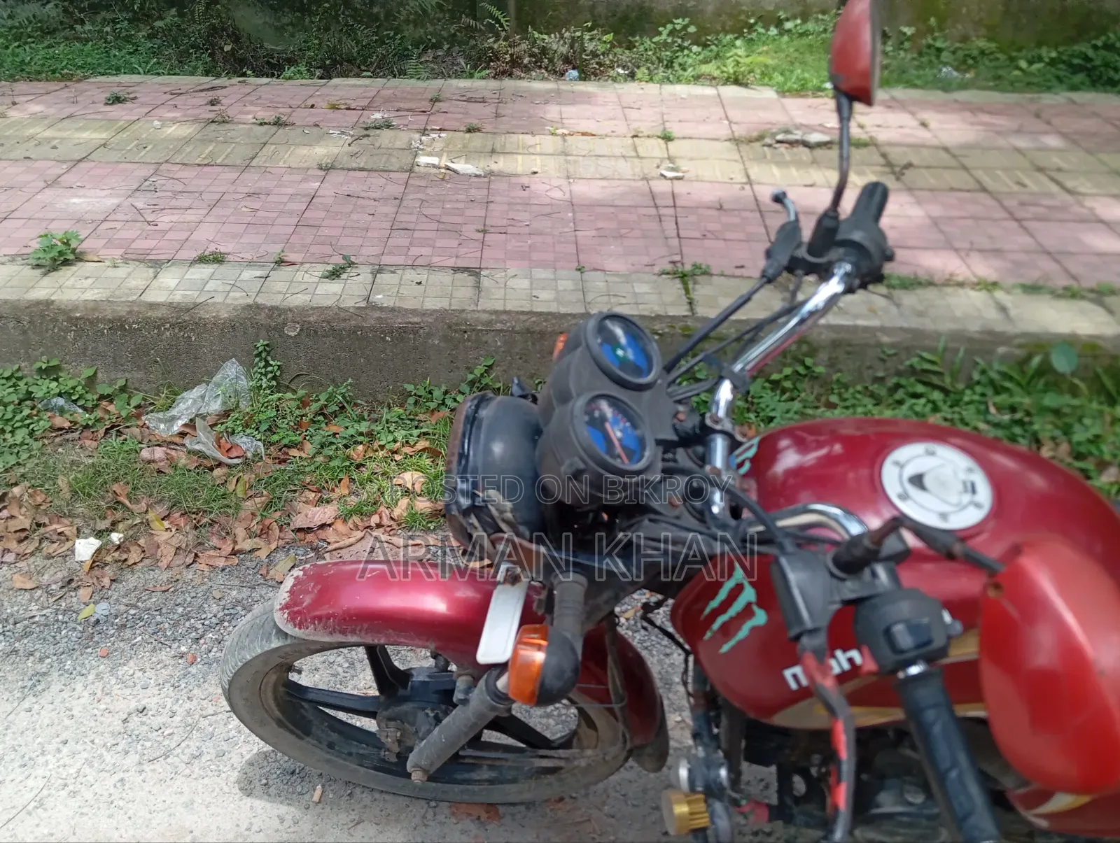 Mahindra Duro 2015 Red
