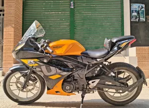 Suzuki GSX-R150 2019 Yellow