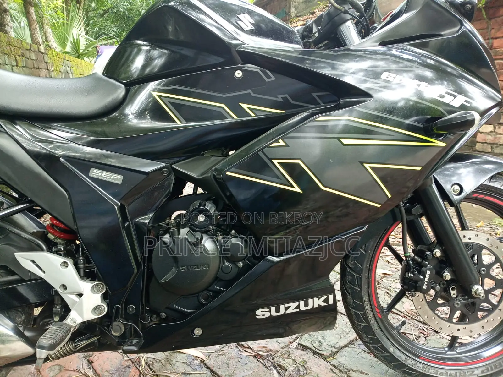 Suzuki Gixxer SF 2024