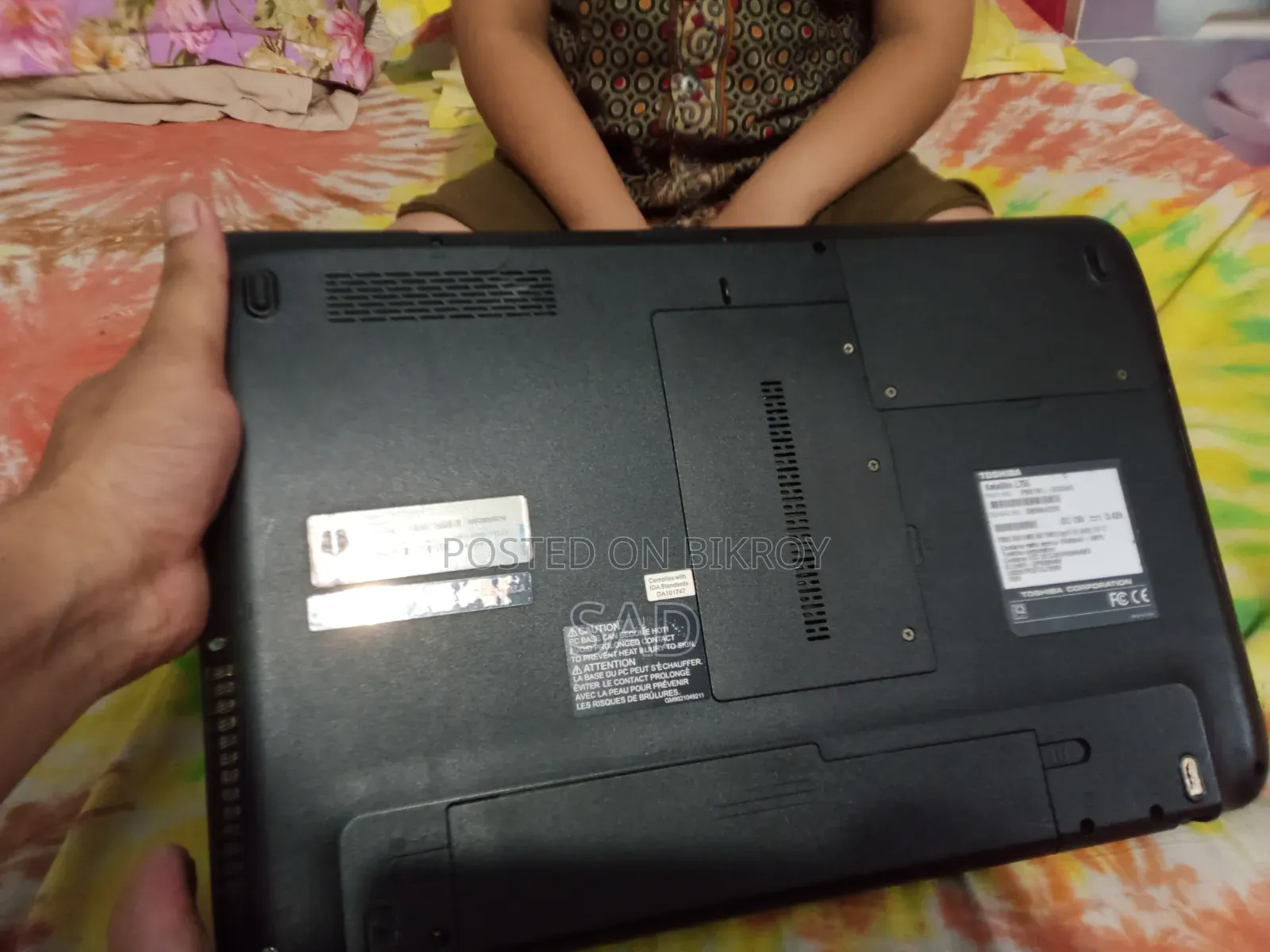 ল্যাপটপ তোশিবা স্যাটেলাইট এল৭৫৫ ৪জিবি ইন্টেল কোর আই৫ এসএসএইচডি+এসএসডি ২৫৬জিবি