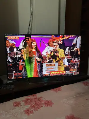সনি ব্রাভিয়া ৪৩ ইঞ্চি এবং টিএক্স৯ প্রো