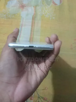 Apple iPhone 8 Plus 64 GB White
