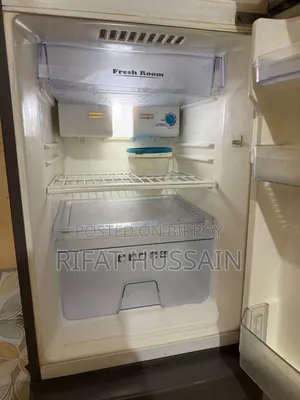 Walton Fridge (Non Frost)