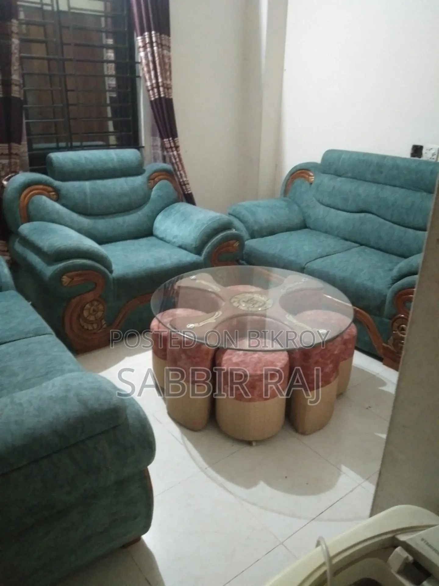 Sofa set for sale like new.