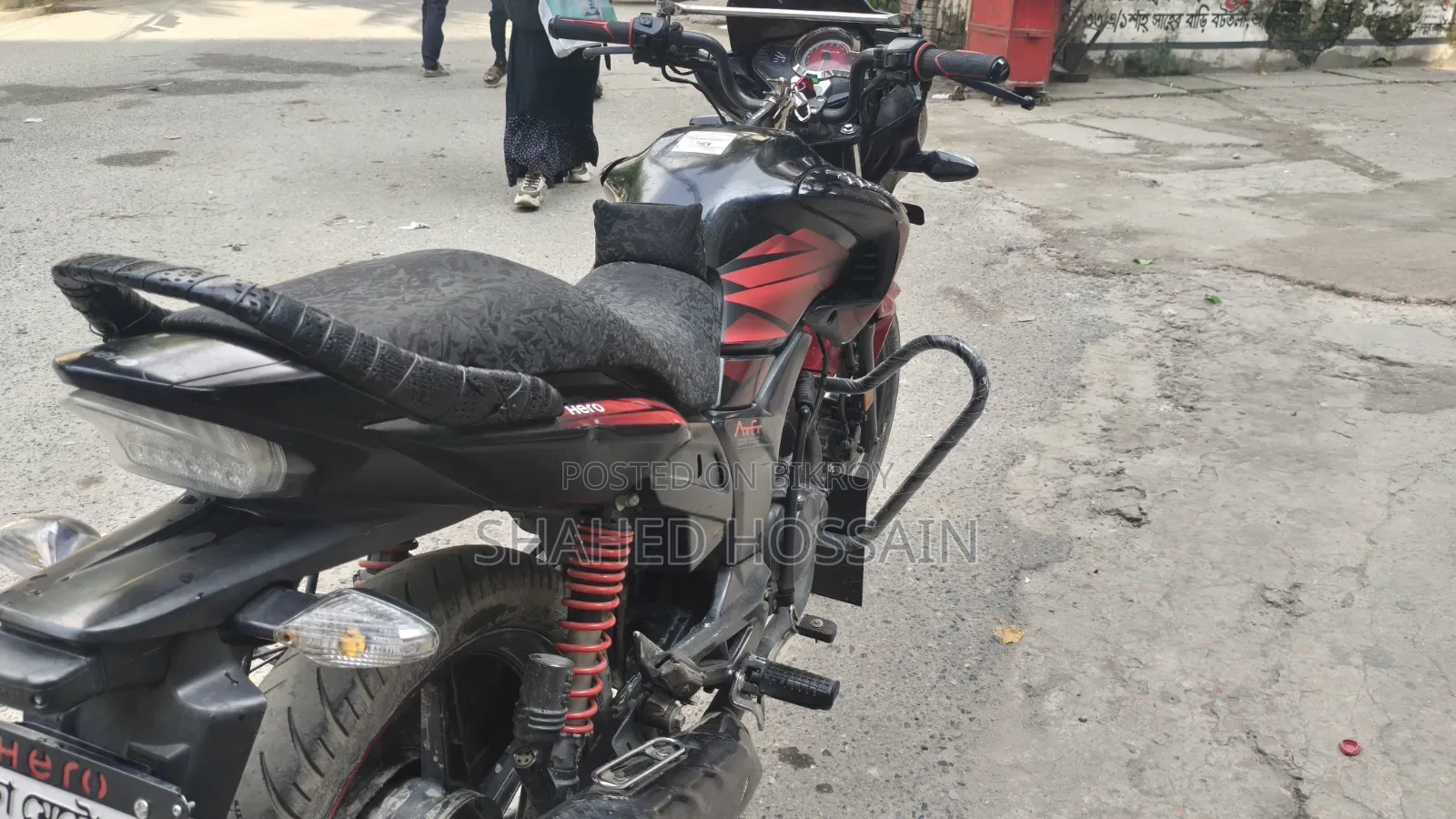 Hero Hunk 2021 Black
