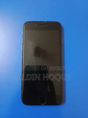 অ্যাপল আইফোন ৮ ৬৪ জিবি ব্ল্যাক