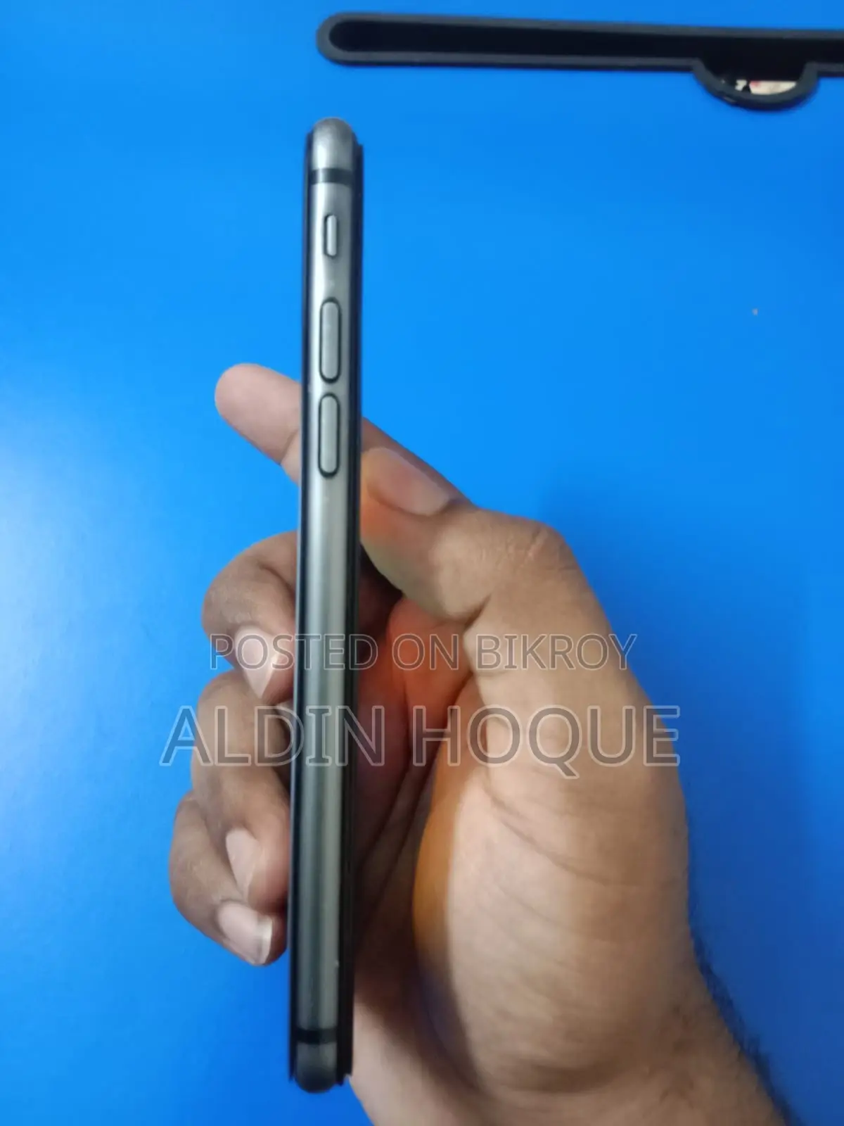 অ্যাপল আইফোন ৮ ৬৪ জিবি ব্ল্যাক