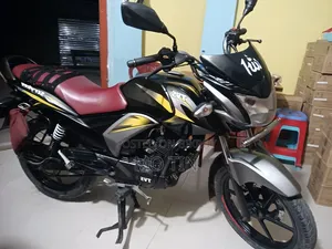 TVS Stryker 125 2022 Yellow