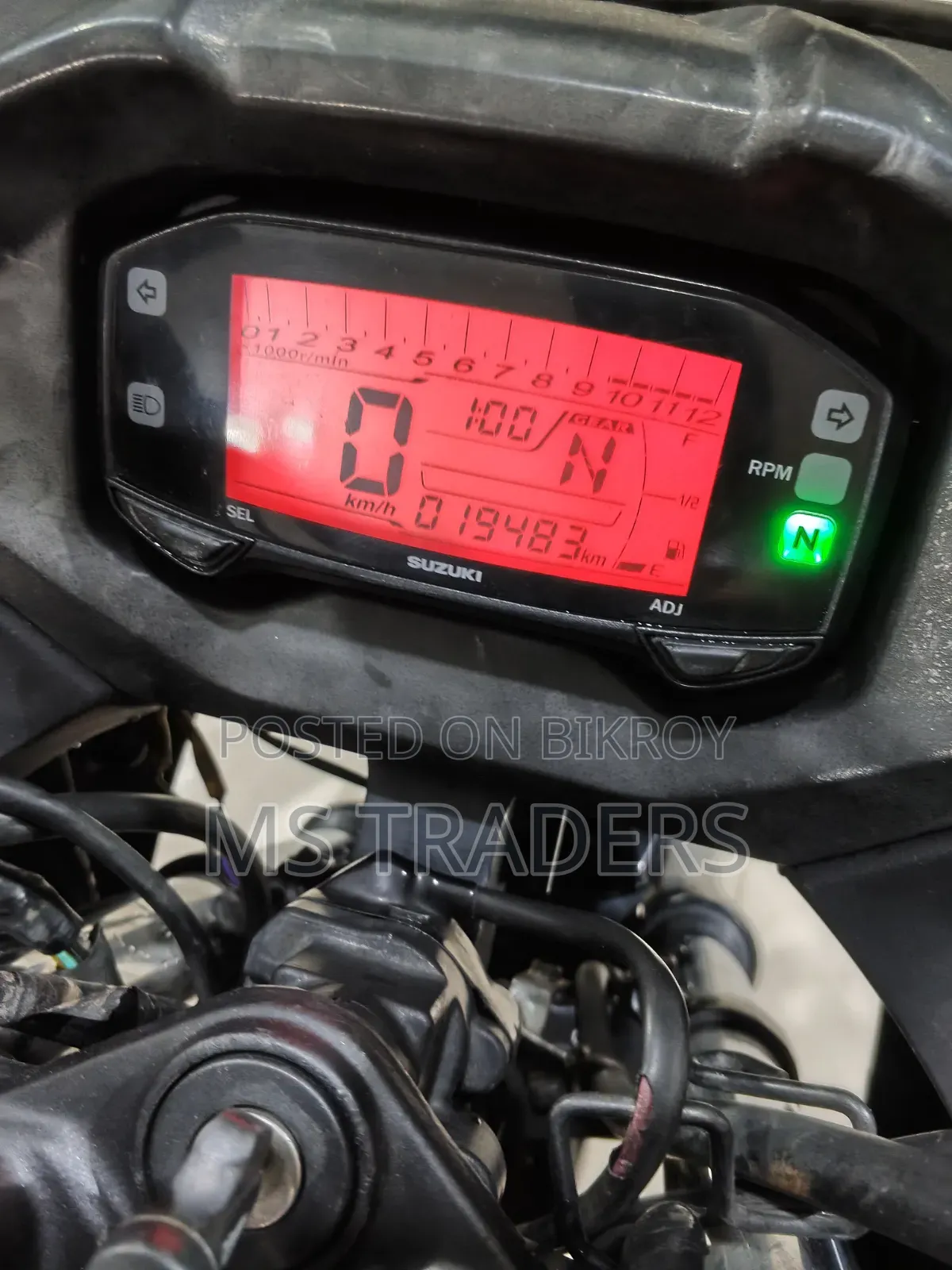 সুজুকি জিক্সার এসএফ ২০২০ কালো