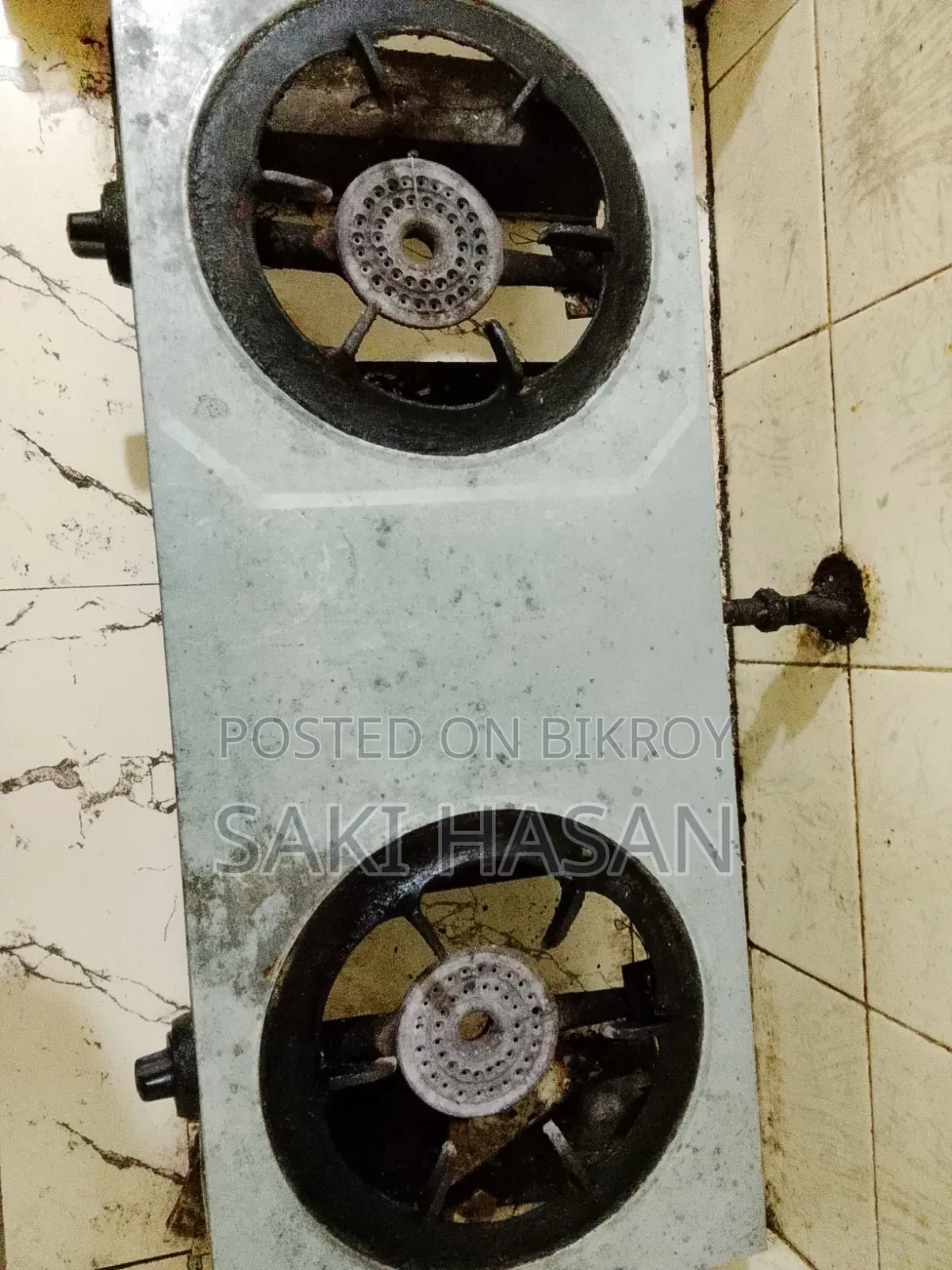 একটি ব্যবহৃত গ্যাসের চুলা বিক্রি করতে চাই