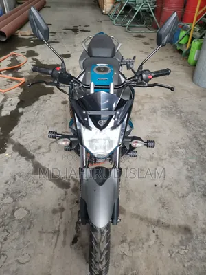 ইয়ামাহা এফজেডএস ভি২ ২০২৫ গ্রে